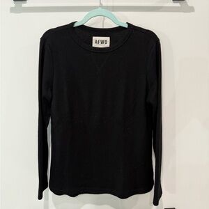 Alpha Forward (AFWD) (now Novel) Waffle knit long sleeve Black. Size Large